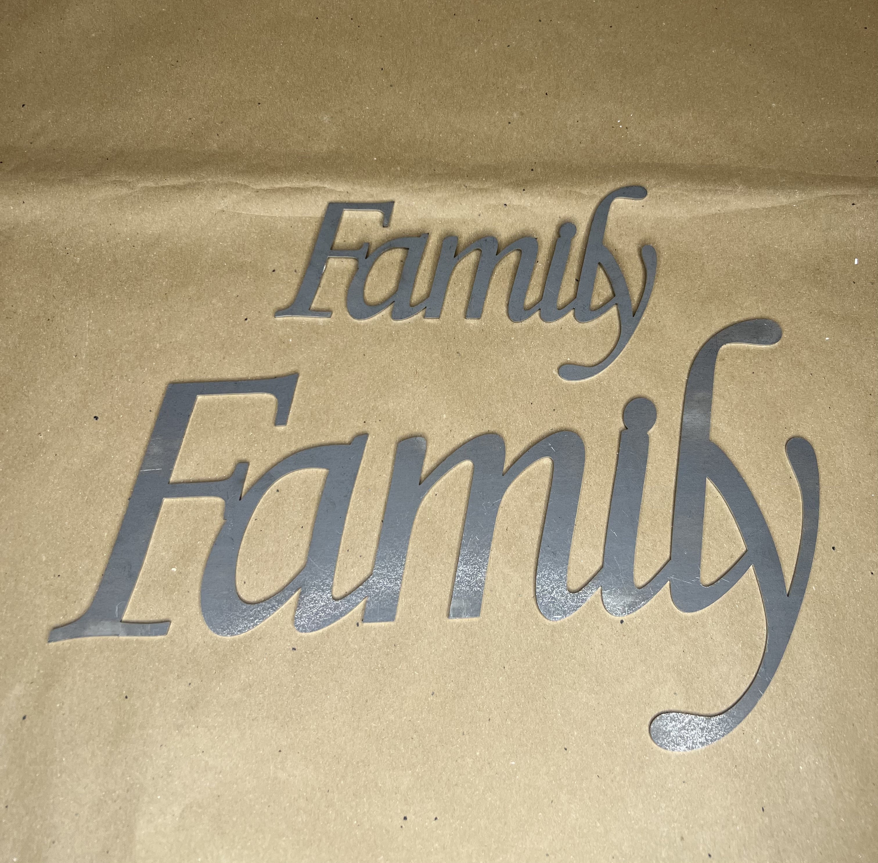 Scritta in ferro FAMILY misura